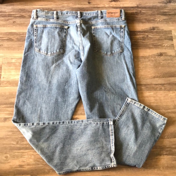 Men’s Wrangler Regular Fit Jeans size 40 - Picture 8 of 9
